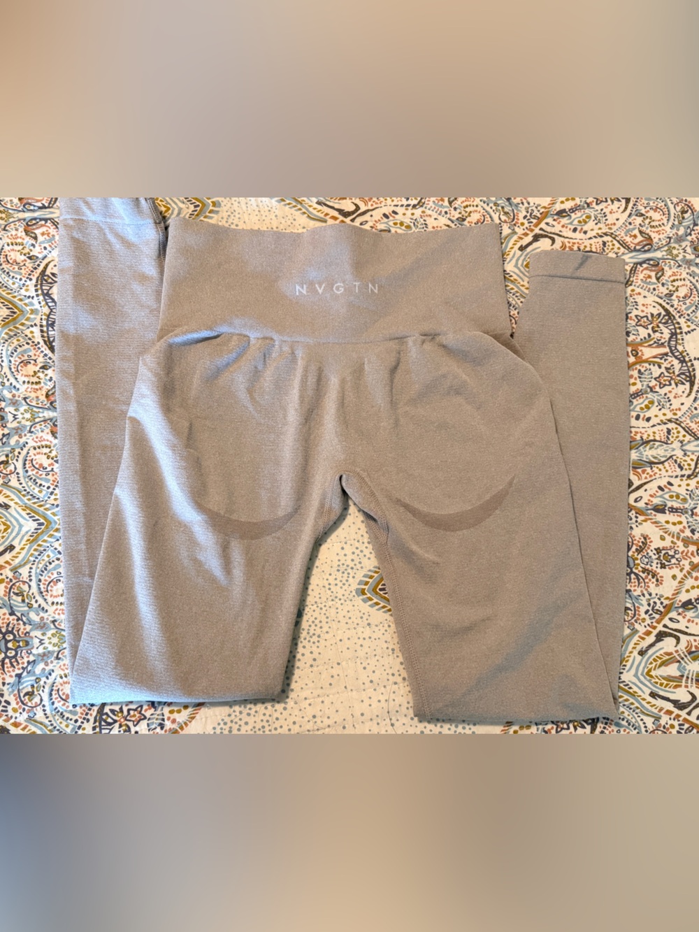 NVGTN Seamless Leggings in Taupe Beige